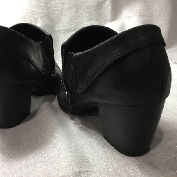 Women’s ankle boots size 7.5M - Picture 7 of 7